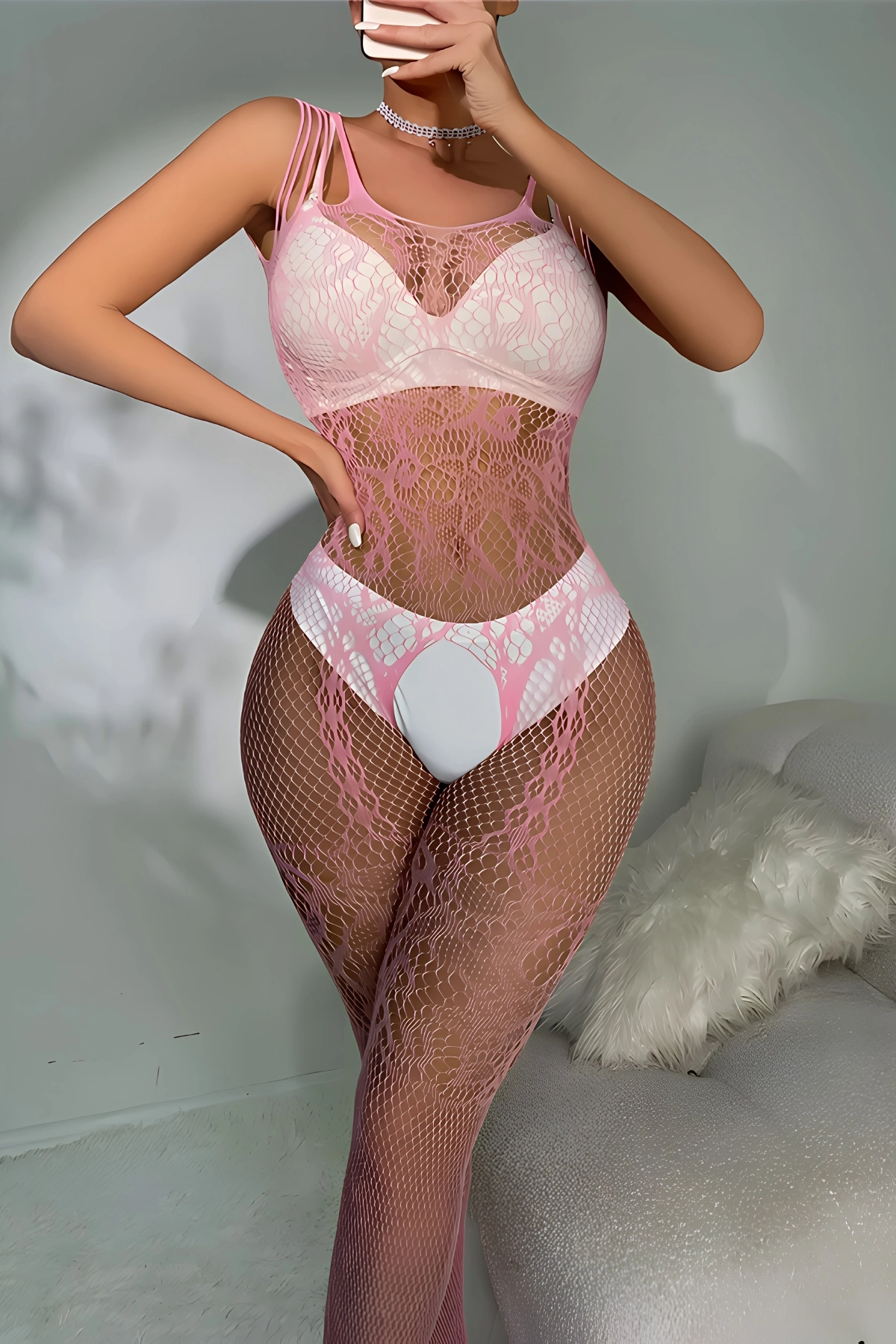 Pembe Askılı Dantel Detaylı File Vücut Çorabı